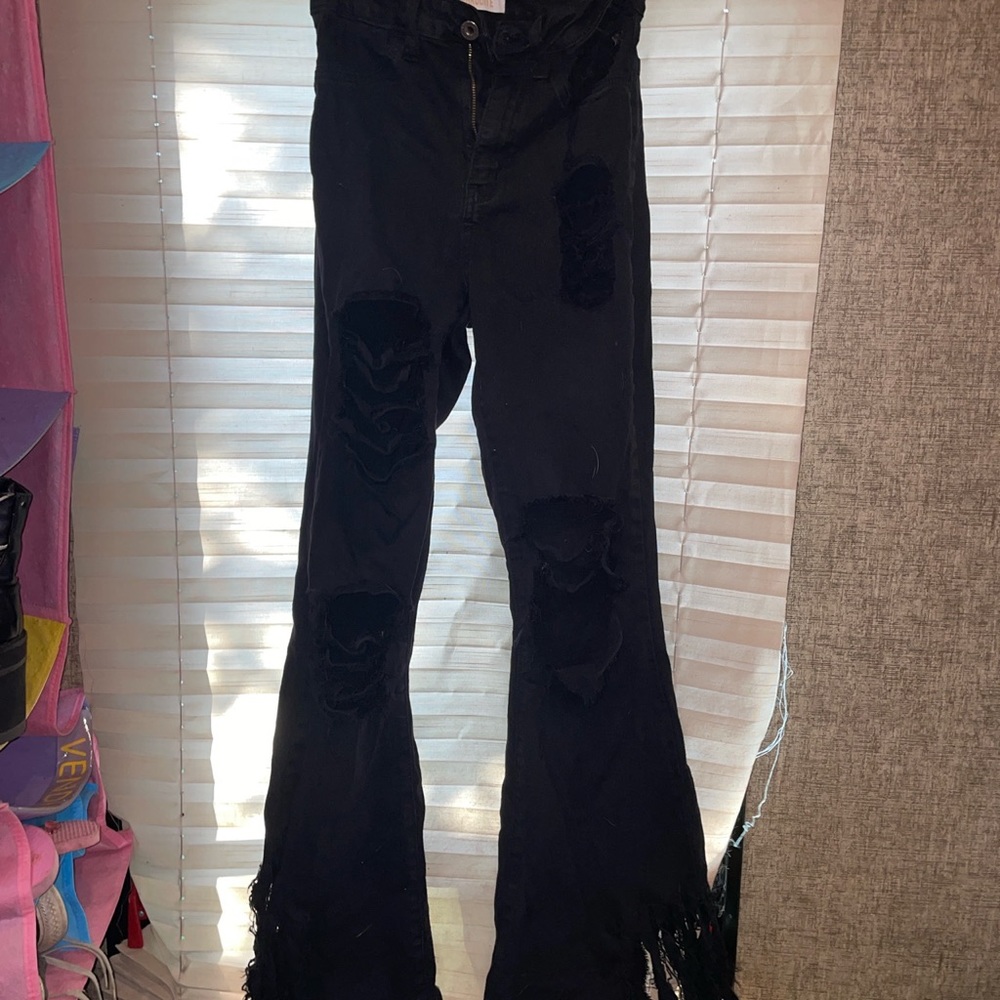 Aphrodite Black Ripped Skinny Flare Jeans | Size 3